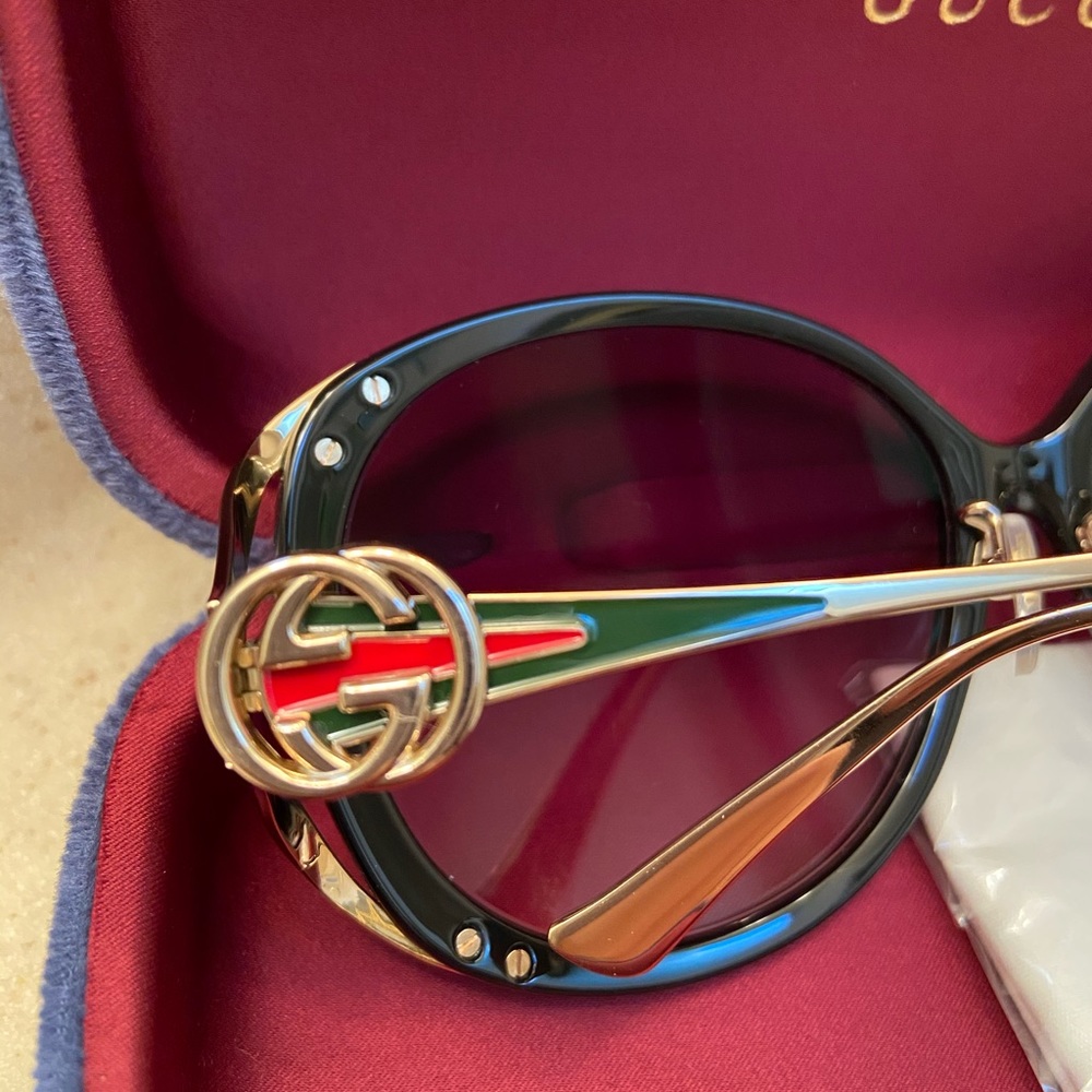 Brand new gucci glasses